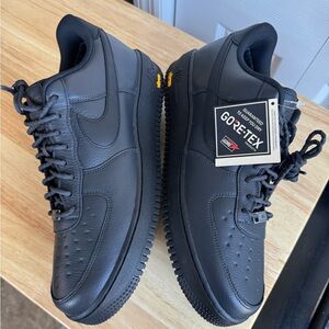 NWB Nike Men’s 14 Air Force 1 GORE-TEX Vibram Sole Black Sneaker